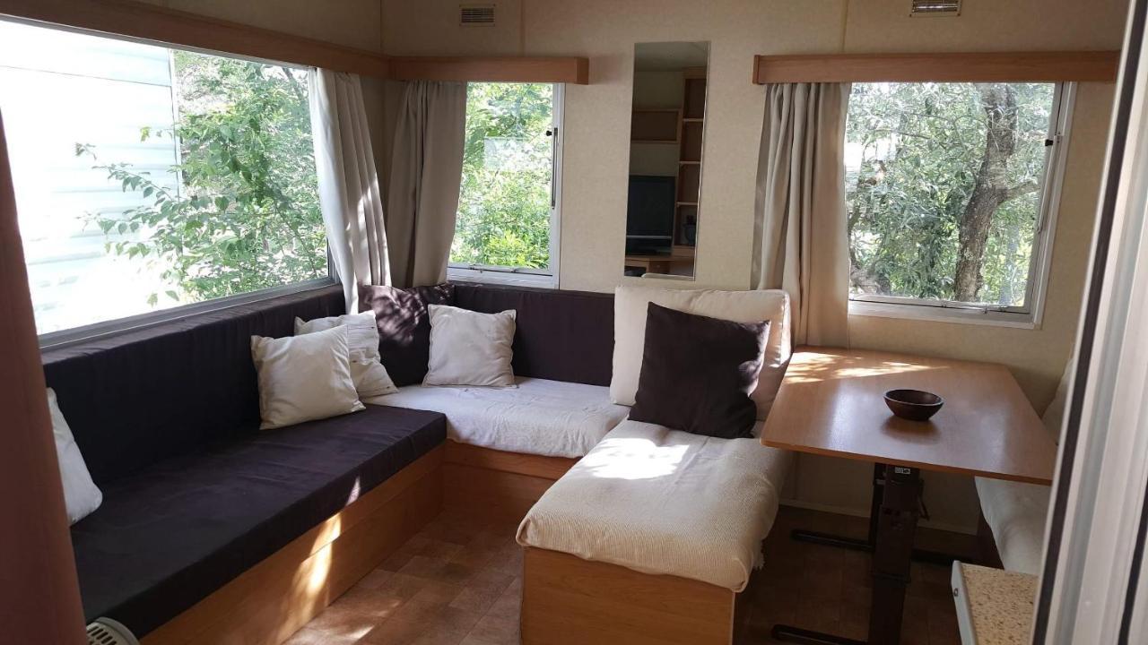 Li Sourso Hotel Aups Eksteriør billede